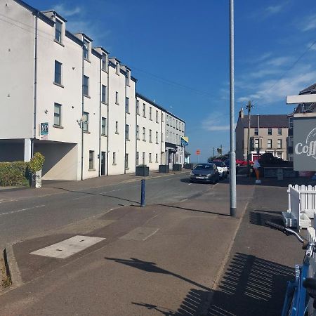 Cosy Castlerock Beside Beach Golf Course And Pub Exterior photo