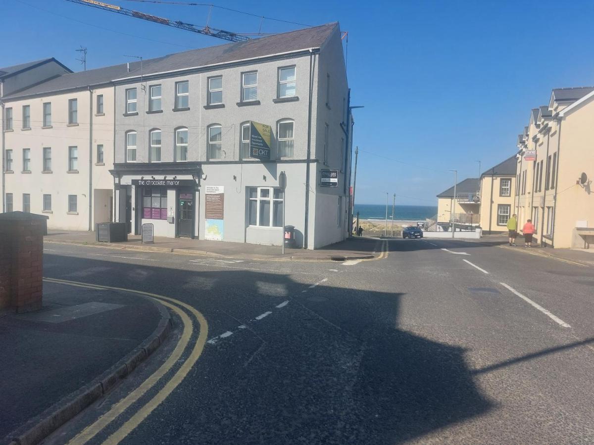 Cosy Castlerock Beside Beach Golf Course And Pub Exterior photo