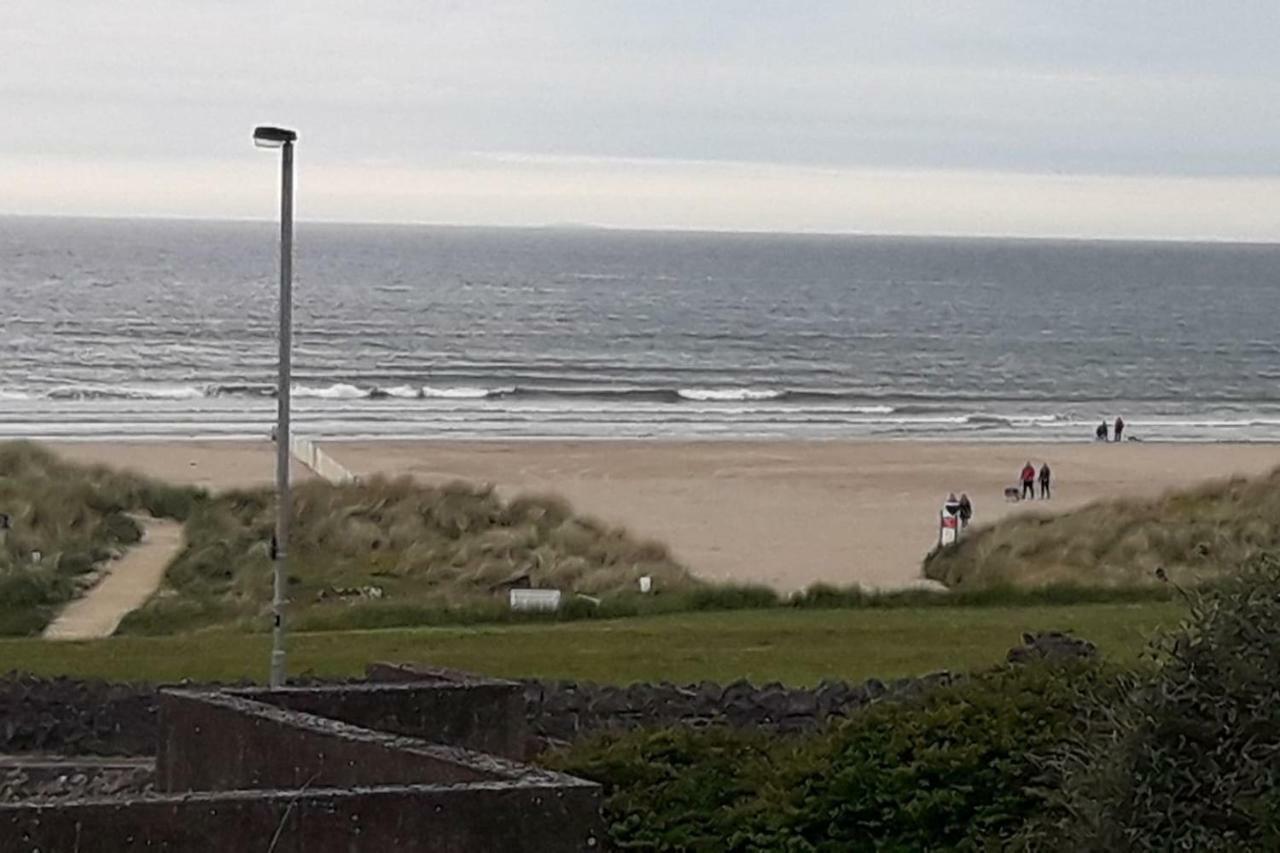 Cosy Castlerock Beside Beach Golf Course And Pub Exterior photo